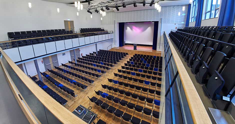 201030 Paulussaal parkett freiburg oschwald seitenansischt opt